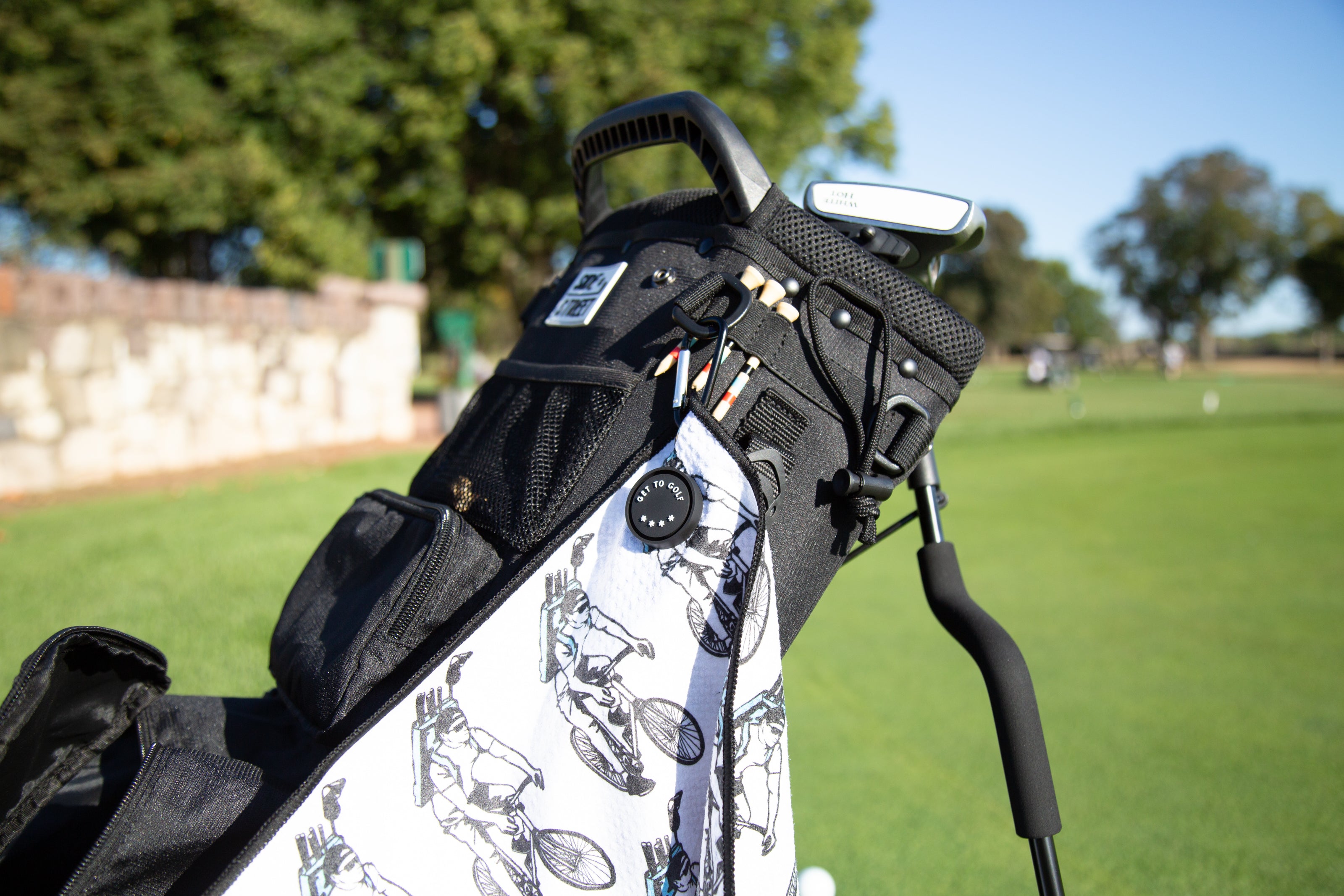 Back9 Golf Bag Backpack + Magnetic Towel